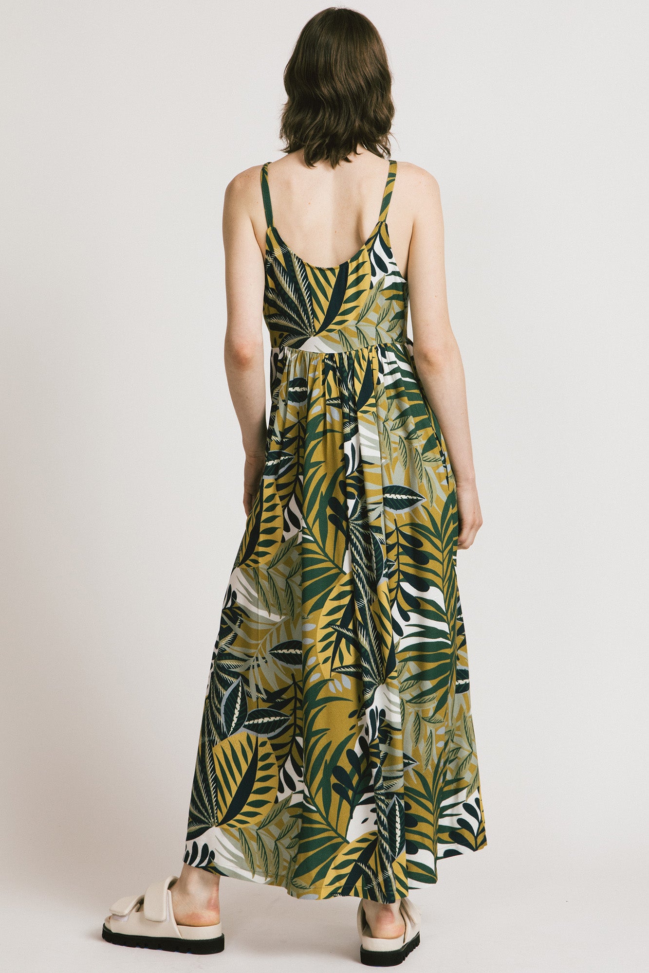 Allison Wonderland | Green Floral Print Lanai Dress